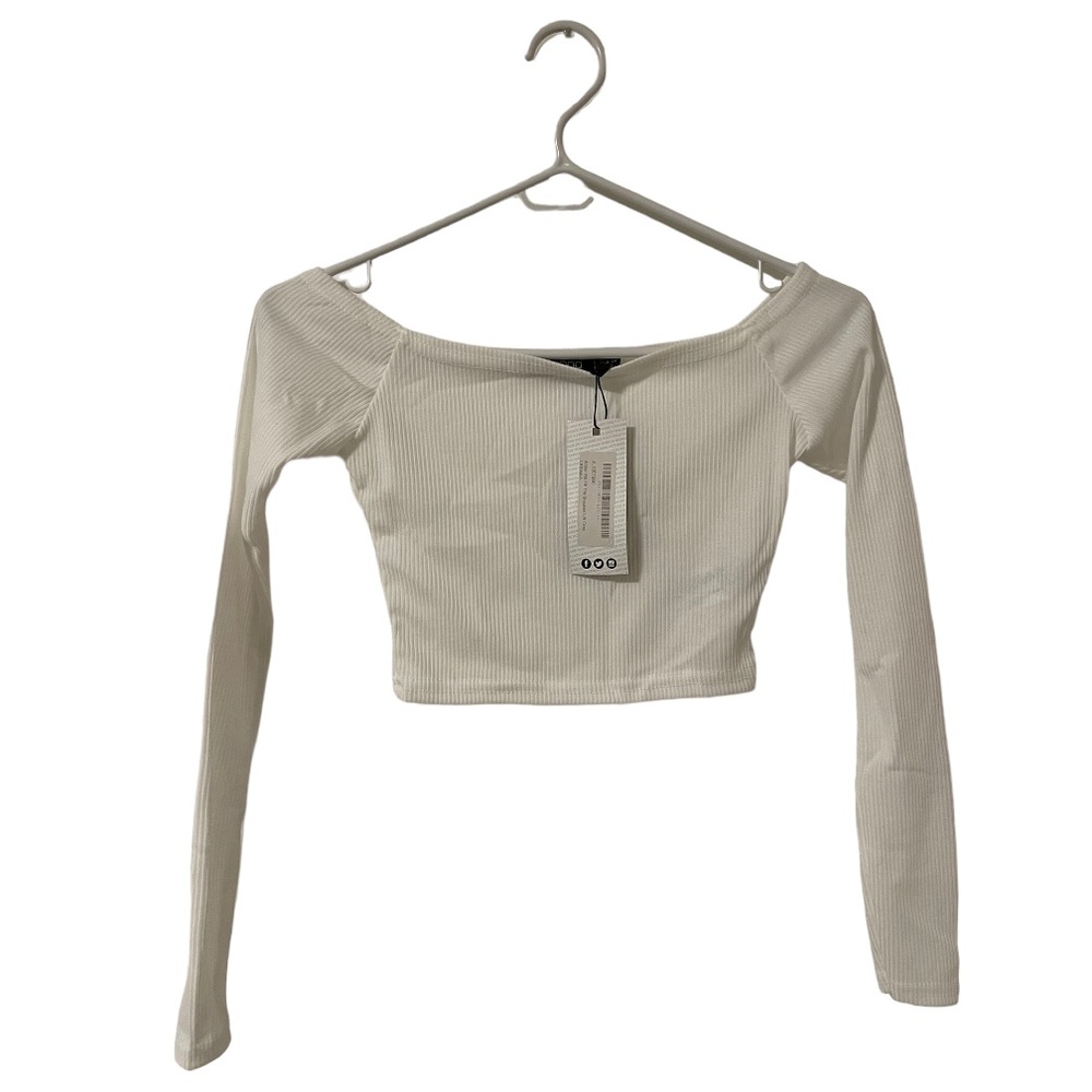 Boohoo NWT White Ribbed Off The Shoulder Top